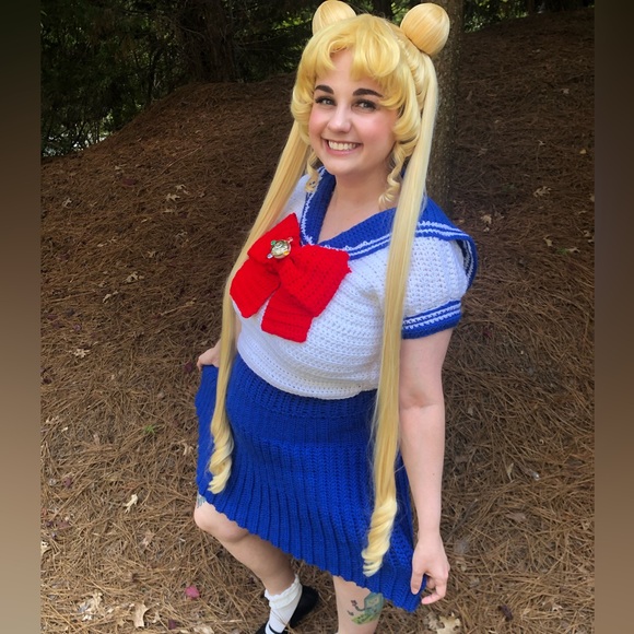 Meet your Posher, Amy! - Picture 2 of 5